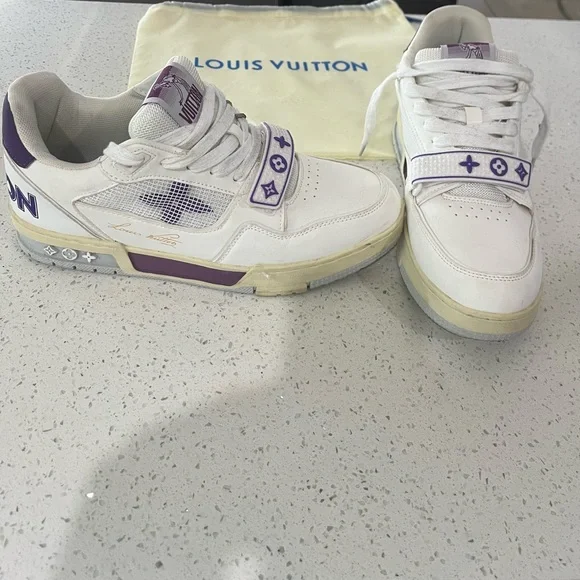 Louis Vuitton White and Purple Low-Top Sneakers with Logo Accents - Picture 3 of 4